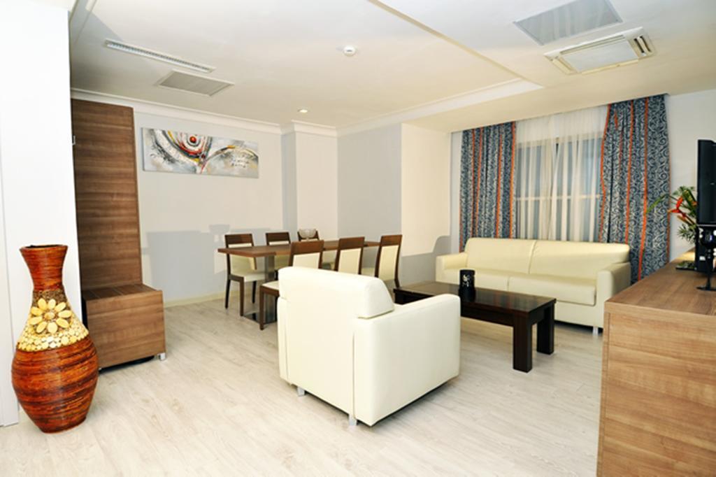 Benin Royal Hotel Cotonou Szoba fotó