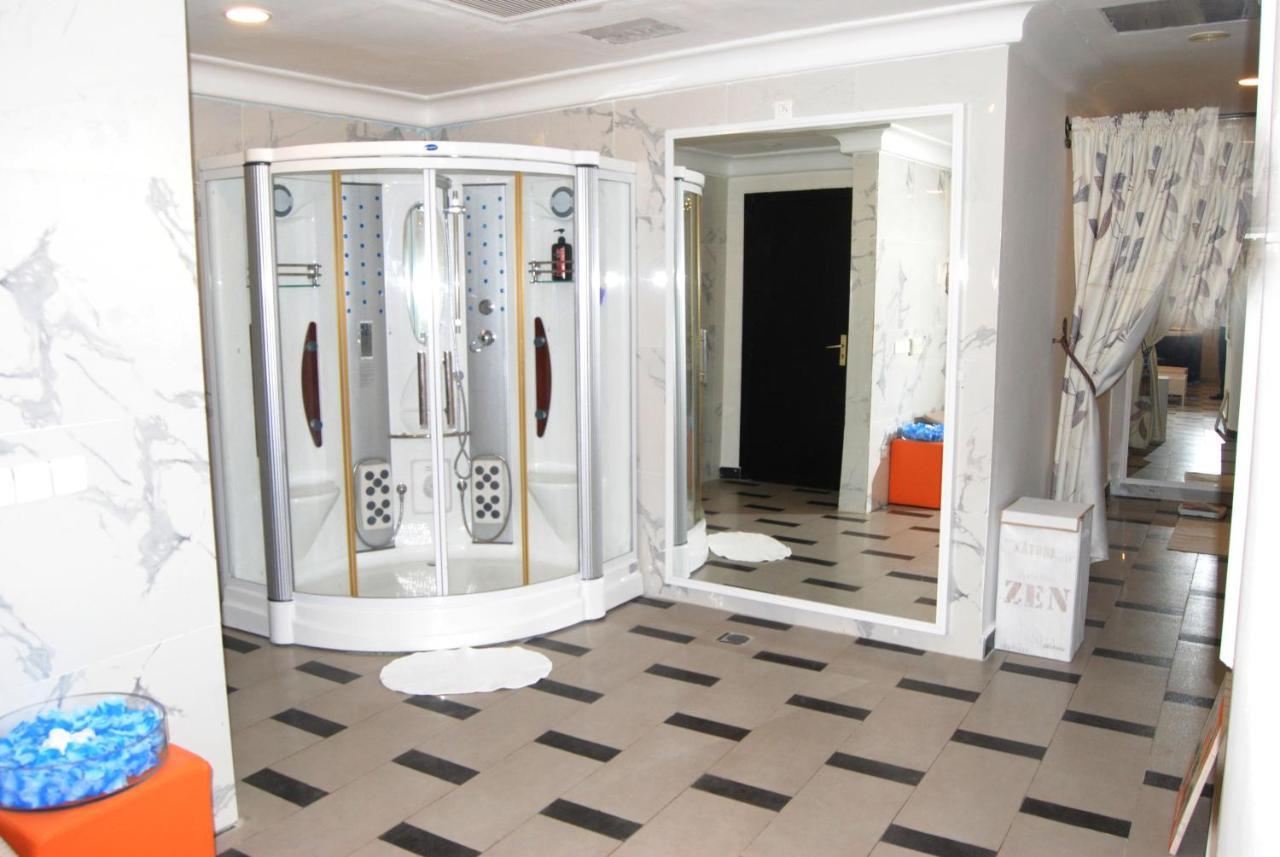 Benin Royal Hotel Cotonou Kültér fotó